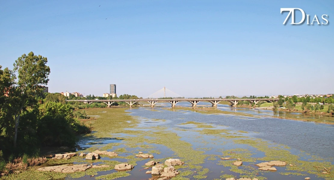 El nivel del río Guadiana descenderá a su paso por Badajoz