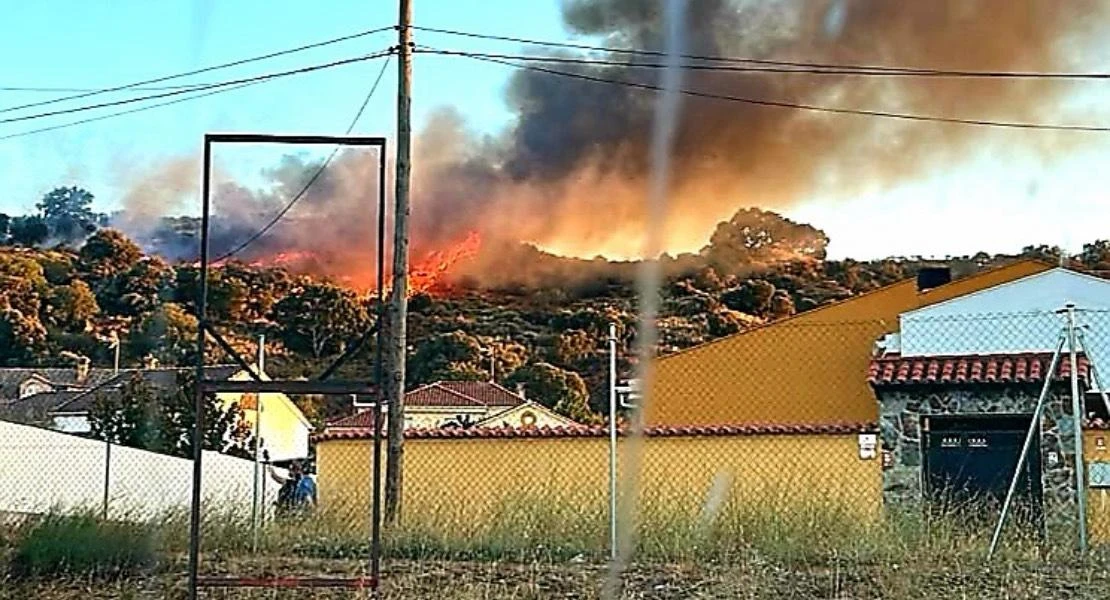 Declarado un incendio forestal nivel 1 cerca de Navalmoral de la Mata