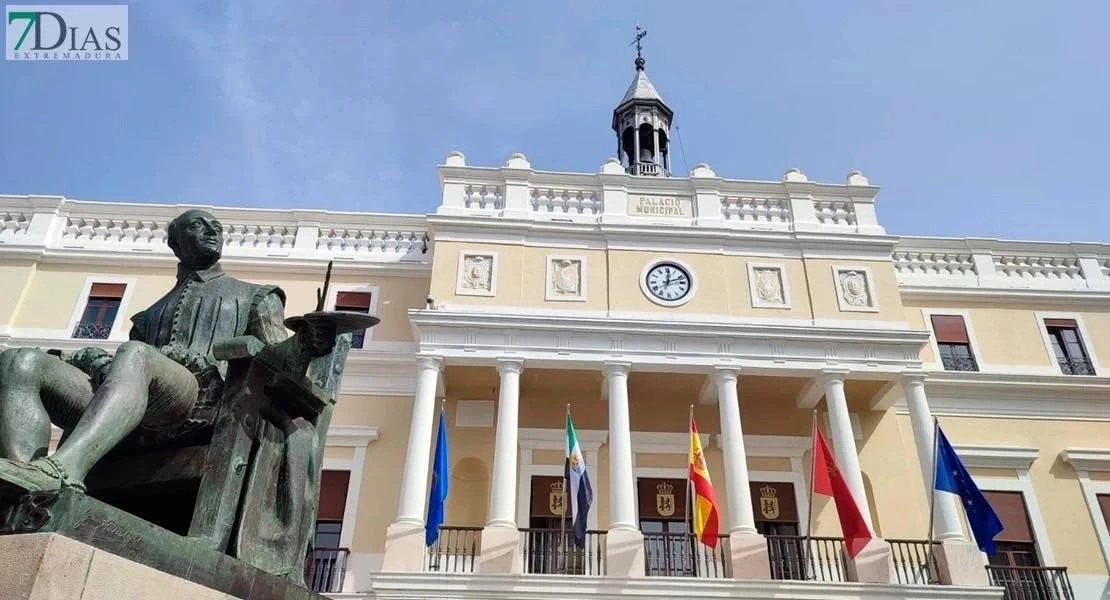El Ayto. de Badajoz abre una negociación para cambiar las condiciones de su plantilla