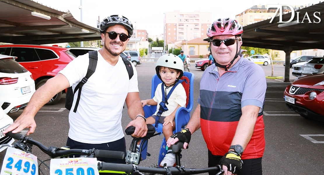 3.000 personas disfrutan del Día de la Bicicleta en Badajoz