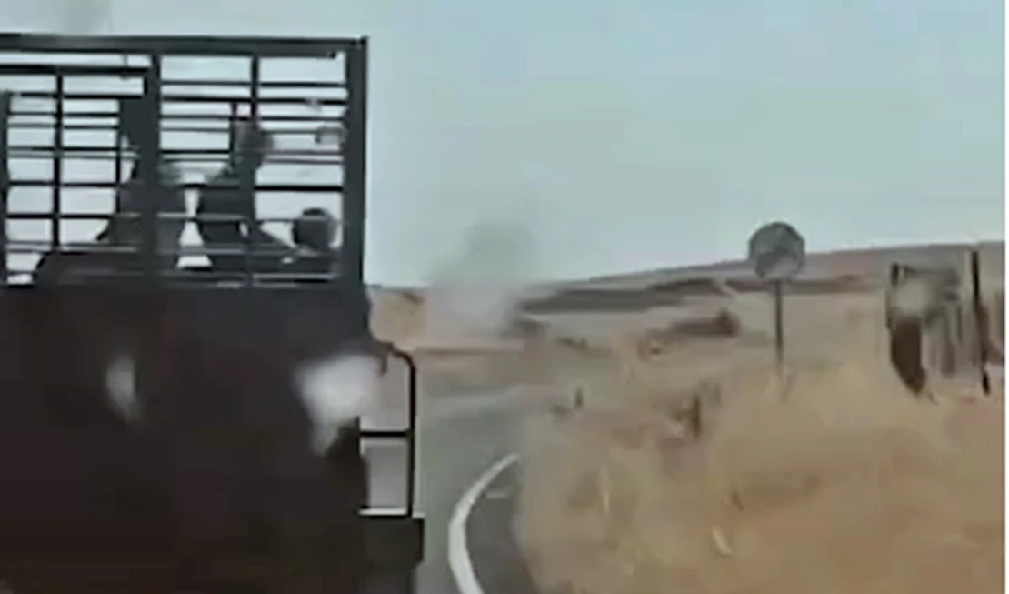 Difunden un vídeo de tres menores encima de un vehículo sin seguridad en Extremadura