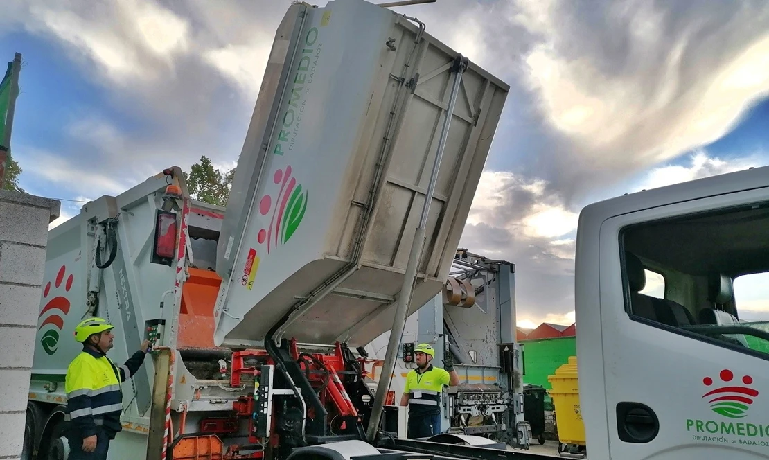 300 contenedores, 4 turnos de recogida y más de 40 personas para la feria de Zafra