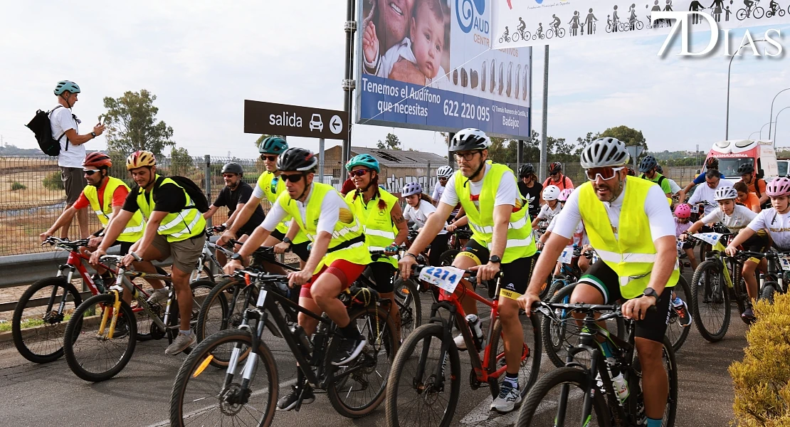 3.000 personas disfrutan del Día de la Bicicleta en Badajoz