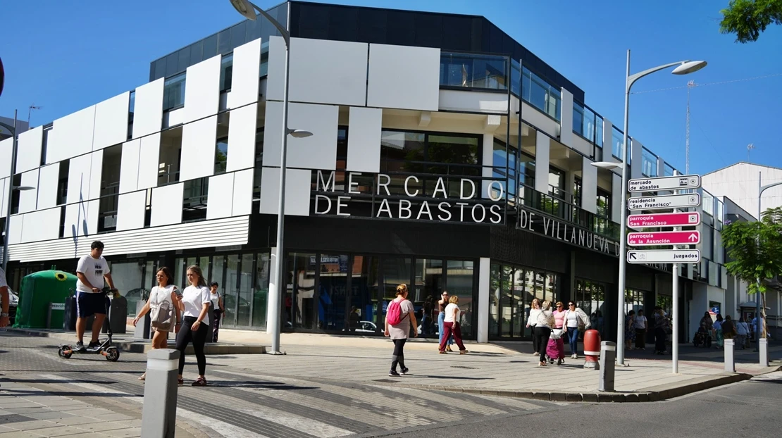 UED: “El Mercado de Abastos de Villanueva de la serena continúa cerrado”