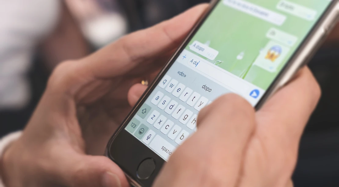 Un error en WhatsApp permite acceder a todas tus fotos sin desbloquear el teléfono