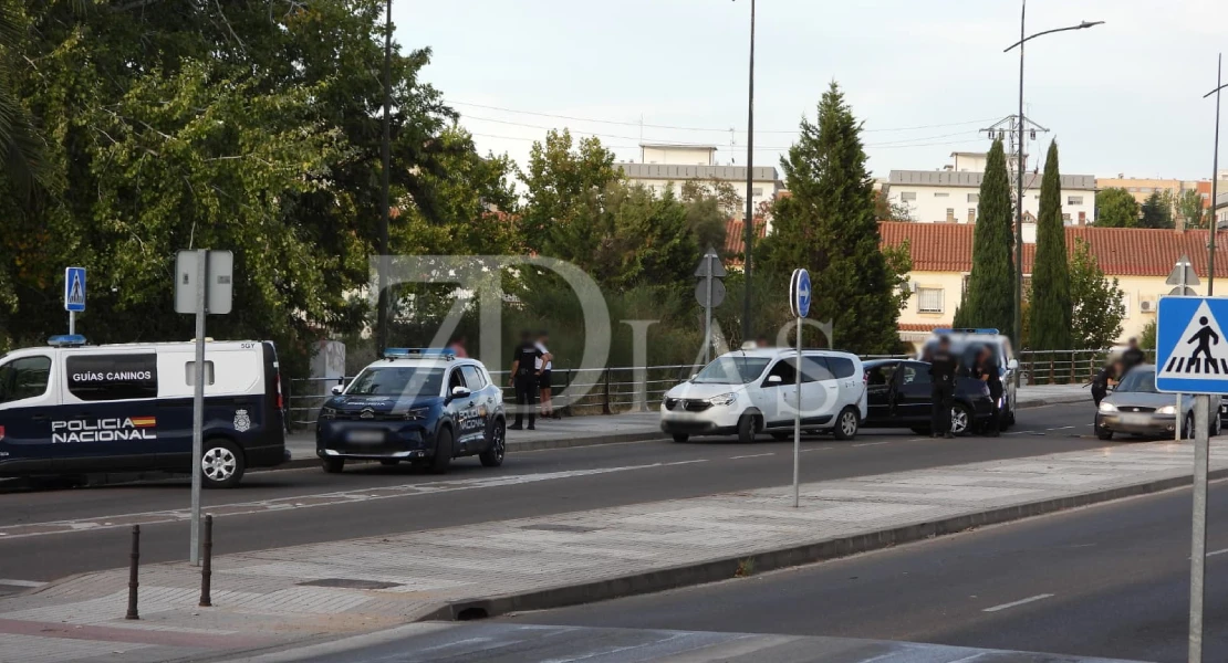 La Policía despliega un amplio dispositivo de controles en varios puntos de Badajoz