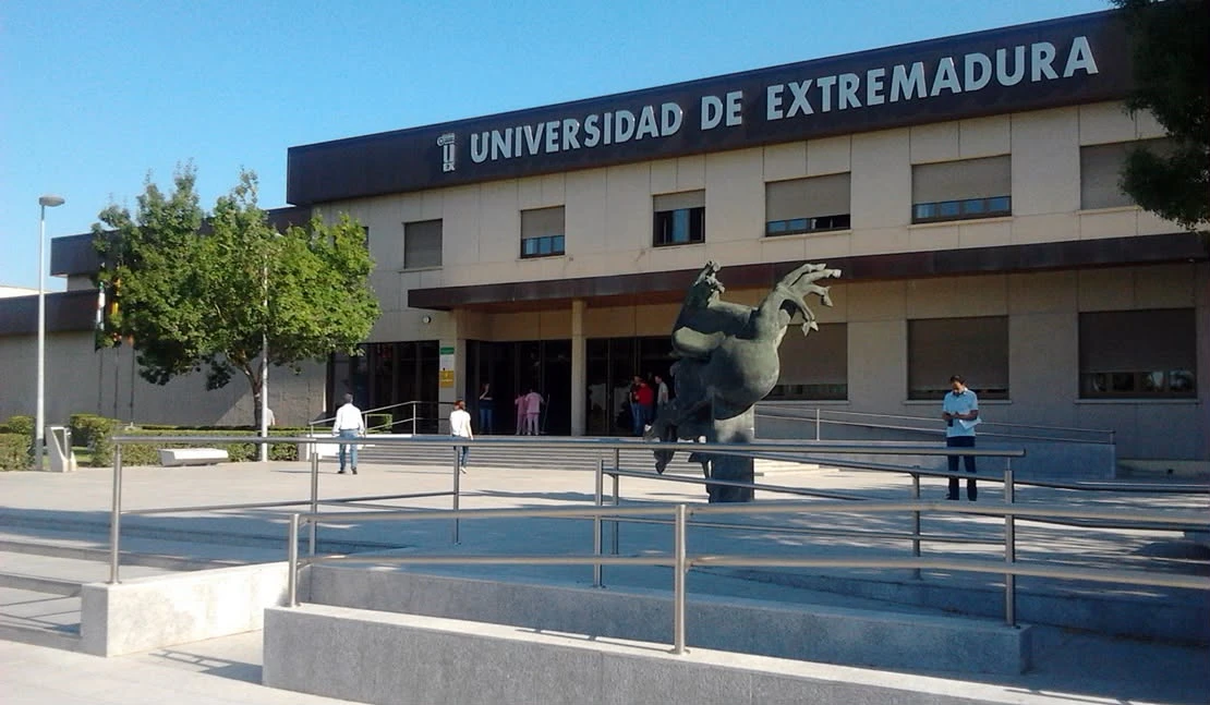 La UEx reconocerá el talento investigador mediante el Premio Ópera Prima Ana Holgado