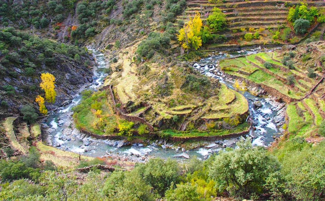 Extremadura presenta en Castilla y León su oferta de turismo de naturaleza