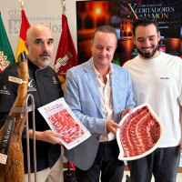 ‘Badajoz Capital Ibérica’ celebra su décima edición con los mejores cortadores de jamón de España
