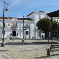Extremadura continúa con el calor estival en otoño pero con menos zonas en alerta amarilla