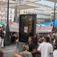 La acampada de la Puerta del Sol sigue creciendo y avisan: "Vamos a seguir aquí"
