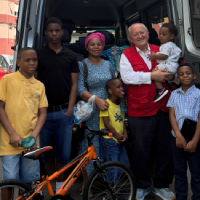 Una madre y sus siete hijos de Guinea se trasladan de Madrid a Siruela para comenzar una nueva vida
