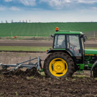 Más de 18.000 agricultores extremeños recibirán a partir de este viernes las ayudas para fertilizantes
