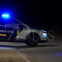 Un turismo colisiona en la CC-201