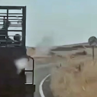 Difunden un vídeo de tres menores encima de un vehículo sin seguridad en Extremadura
