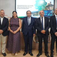 La Junta de Extremadura reduce un 57% los tiempos de tramitación y un 70% la documentación exigida