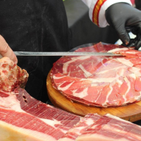 Valverde de Leganés celebrará el 8 de septiembre con su Feria del Jamón y música de tributos