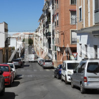 Roban en un coche en San Roque y utilizan las llaves encontradas para entrar en una vivienda