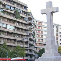 Hazte Oír refuerza sus acciones para que la Cruz de Cáceres sea declarada BIC