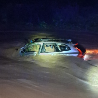 Hallan muerto al conductor de un vehículo arrastrado por una riada en Olivella