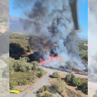 Activan el Nivel 1 por un incendio forestal en Robledillo de la Vera (CC)