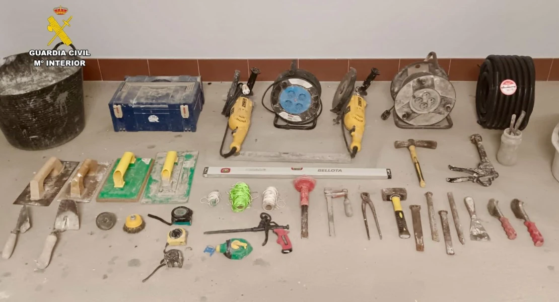 Detenido tras robar más de 2.000 euros en maquinaria de la obra donde trabajaba