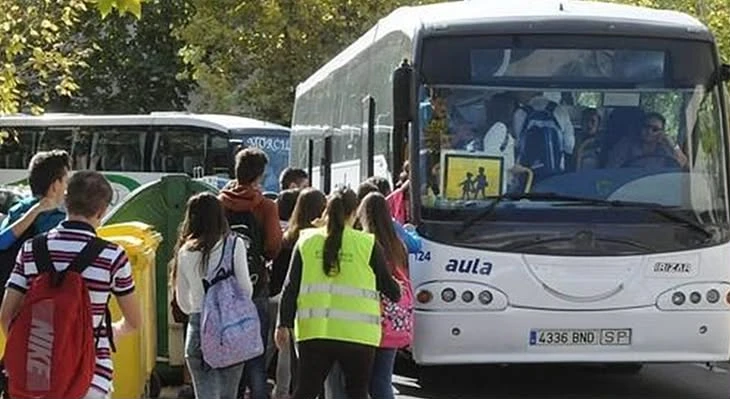 La Consejería de Educación pone en marcha la Mesa de Transporte Escolar