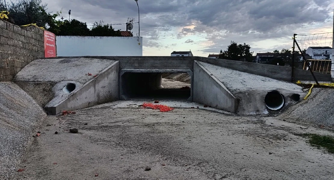 Denuncian el riesgo de inundación y la incomunicación por una obra “que incumple todas las normativas”