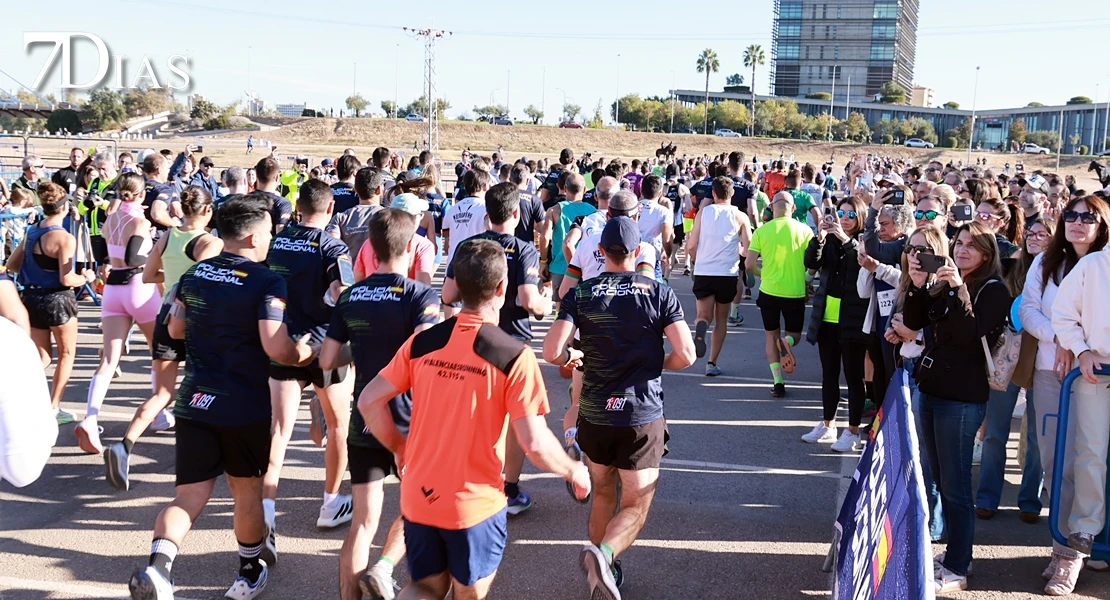 REPOR: La carrera 091 deja deporte, solidaridad y buen ambiente en Badajoz