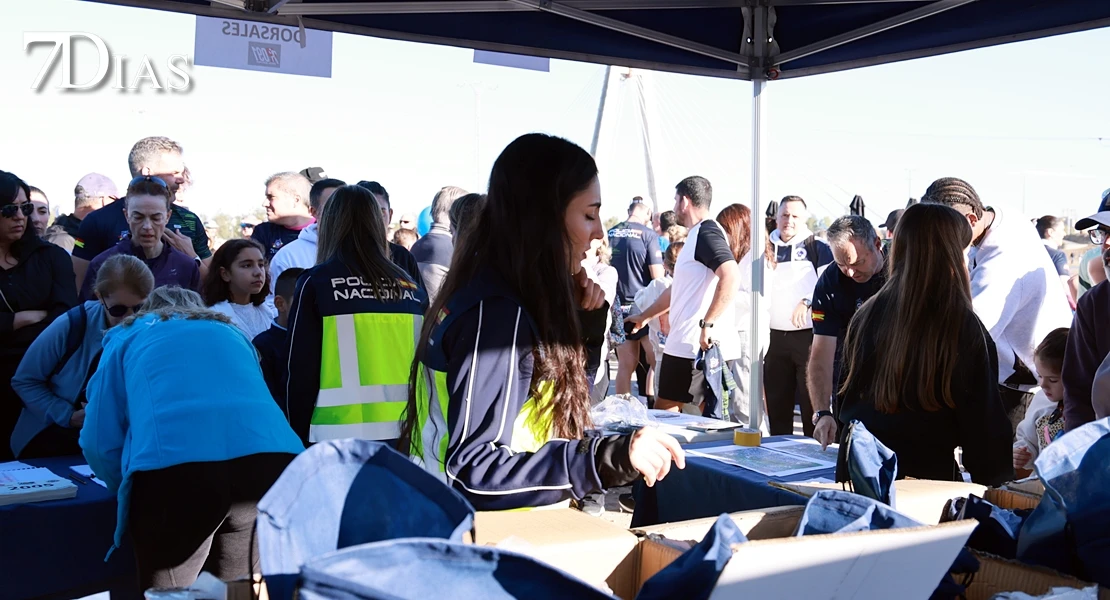 REPOR: La carrera 091 deja deporte, solidaridad y buen ambiente en Badajoz