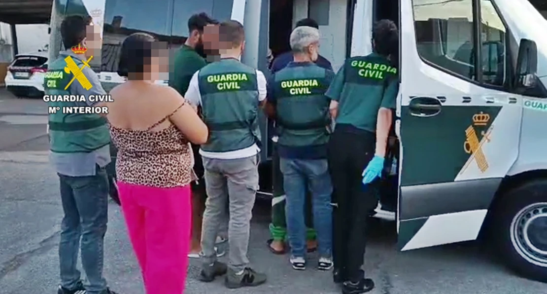 Varios detenidos e investigados por el expolio de joyas y dinero en iglesias de Badajoz y Sevilla