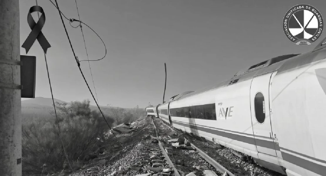 Policías y guardias civiles suspenden sus reivindicaciones tras el accidente ferroviario