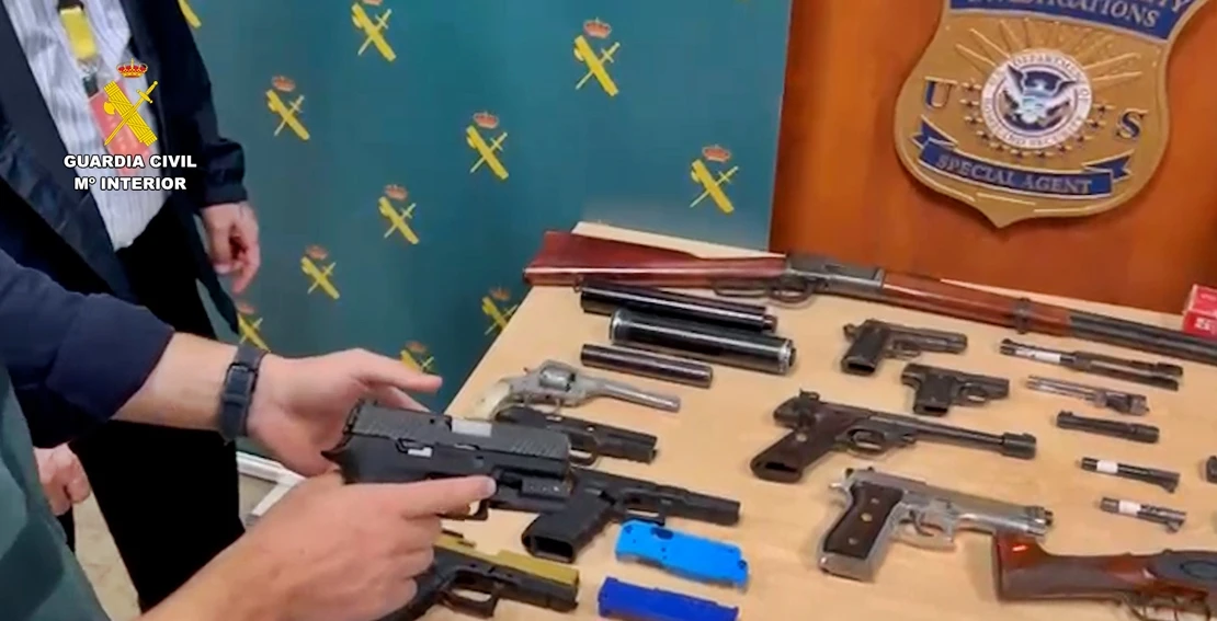 Detenido por traficar con armas cuyos componentes compraba en internet