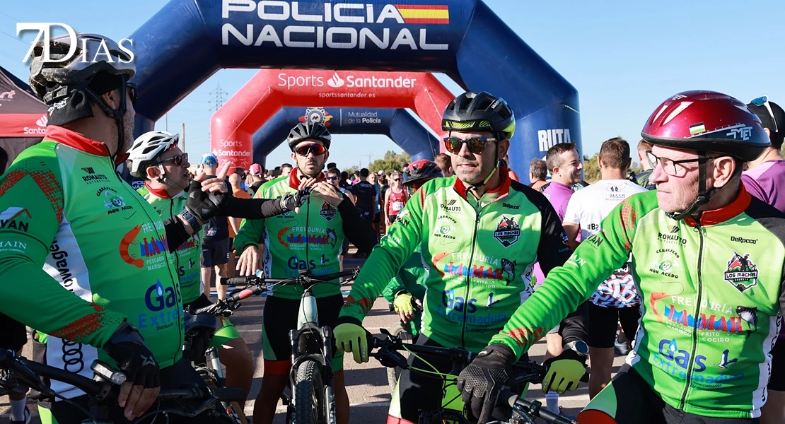 REPOR: La carrera 091 deja deporte, solidaridad y buen ambiente en Badajoz