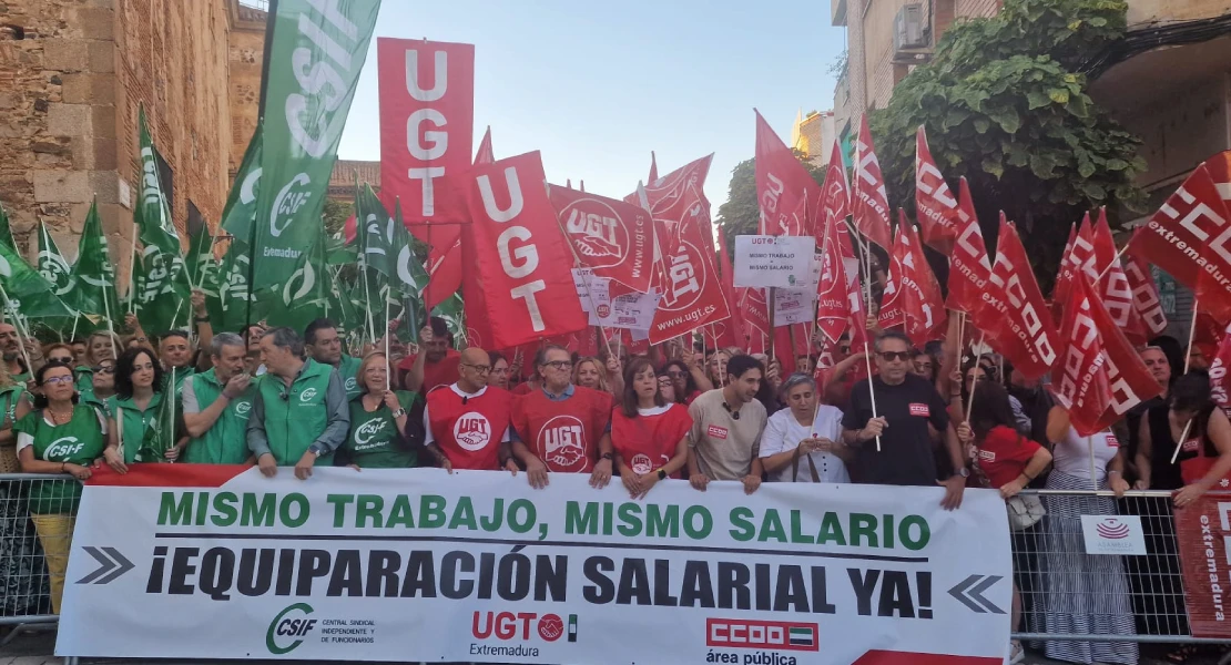 Los sindicatos celebran el incio de la negociación salarial, pero mantienen las movilizaciones