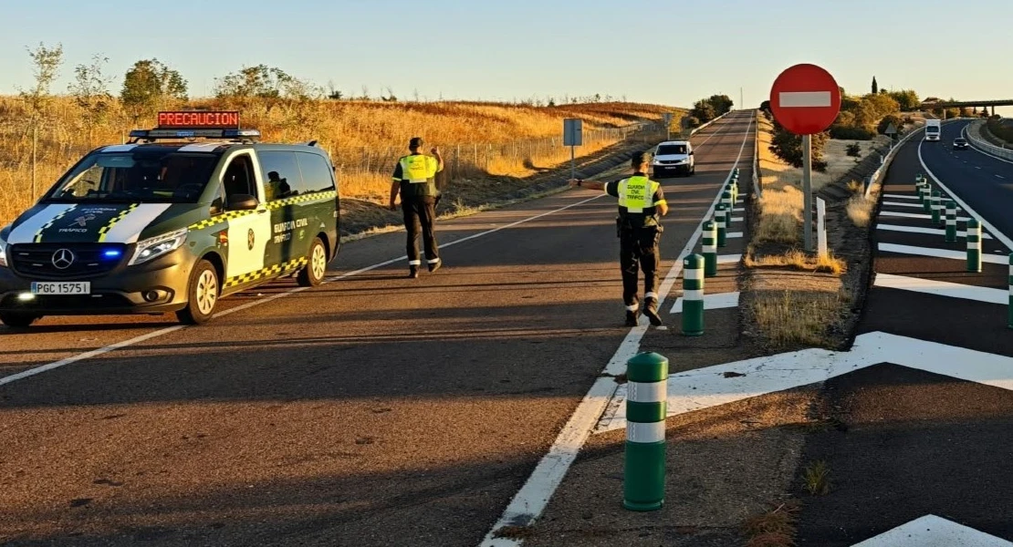 Un conductor circula en sentido contrario por la A-66 y provoca un accidente