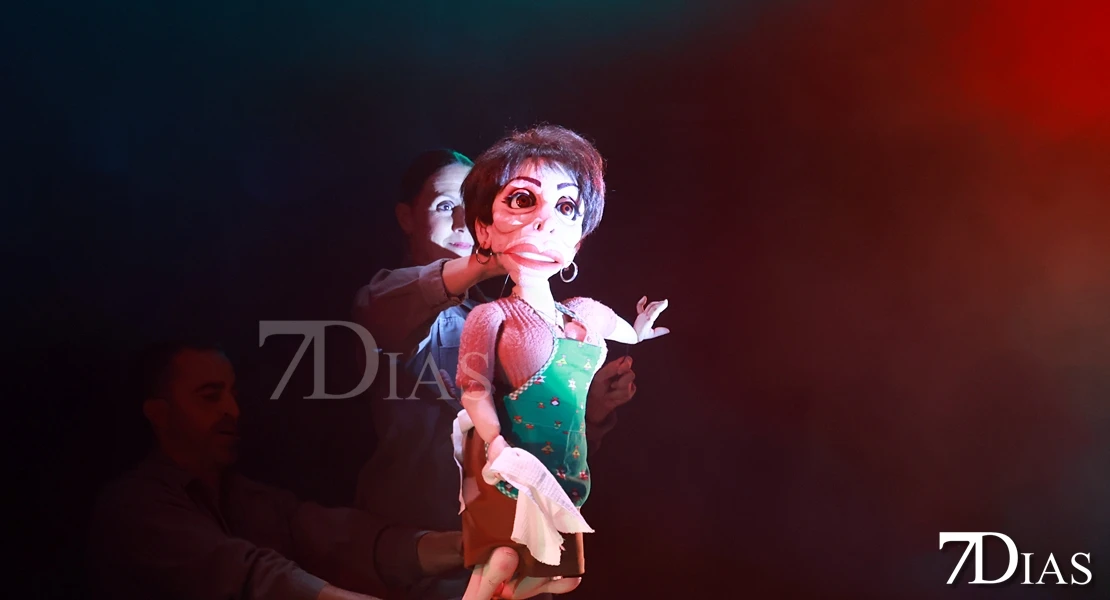 METER FOTOS EDU / Puebla de la Calzada levanta el telón: arranca el 45º Festival Nacional de Teatro Vegas Bajas