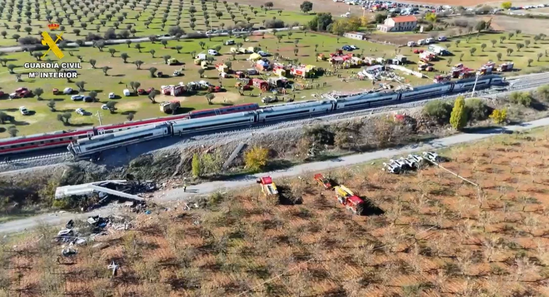 El trabajador de Adif que autorizó reanudar la marcha del AVE se niega a declarar