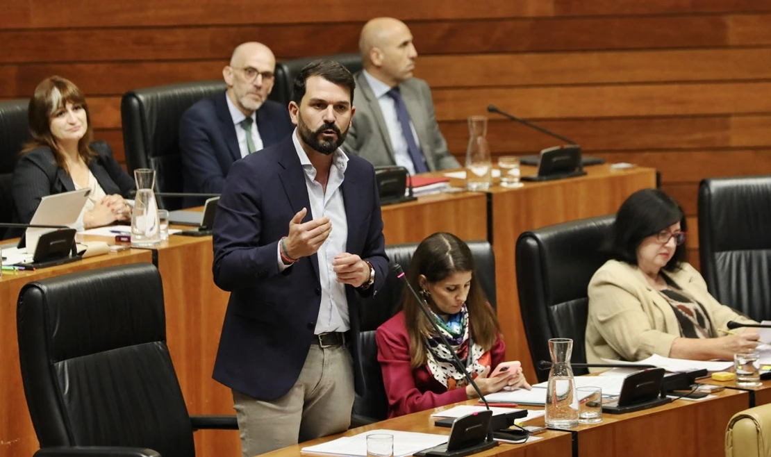 PSOE: "Guardiola ha elegido ayudar a las grandes eléctricas antes que resolver los problemas de la gente”