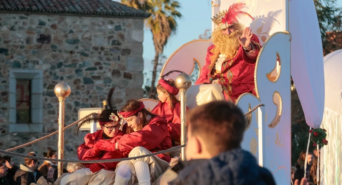 Mérida aumenta las ayudas para las carrozas de la Cabalgata de Reyes Magos