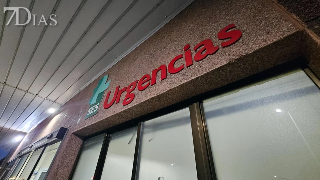 Traslado en helicóptero tras sufrir quemaduras graves intentando sofocar un incendio en Herrera del Duque (BA)