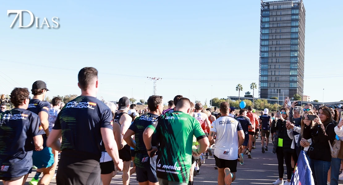 REPOR: La carrera 091 deja deporte, solidaridad y buen ambiente en Badajoz