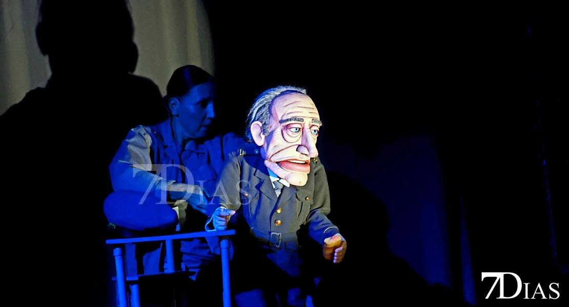 METER FOTOS EDU / Puebla de la Calzada levanta el telón: arranca el 45º Festival Nacional de Teatro Vegas Bajas