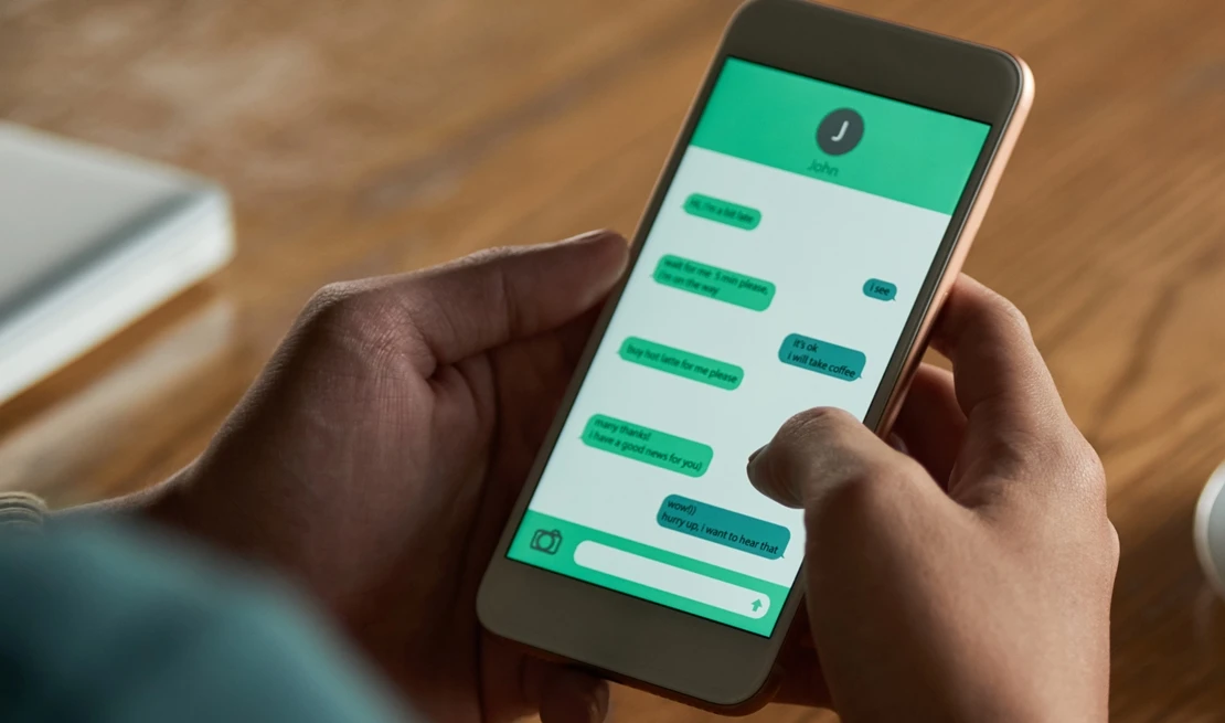 De pedir una cita por WhatsApp a reducir un 57% los tiempos: la tecnología que ya está cambiando la Administración extremeña
