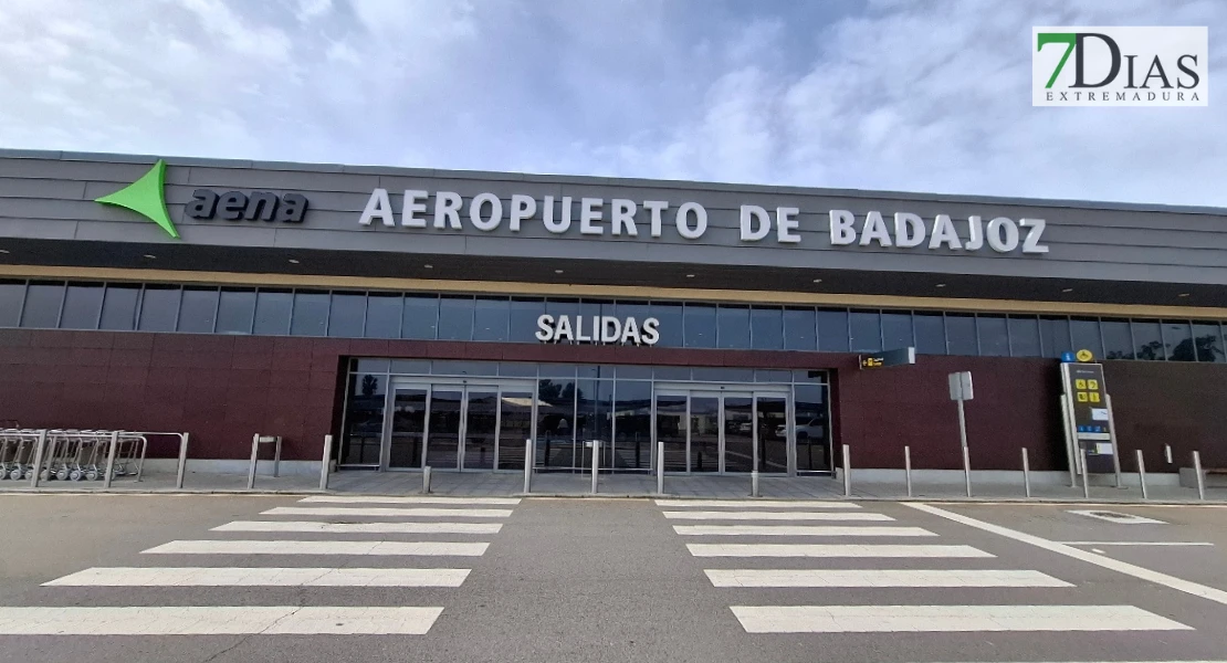 La niebla obliga a cancelar el vuelo Badajoz-Madrid este lunes