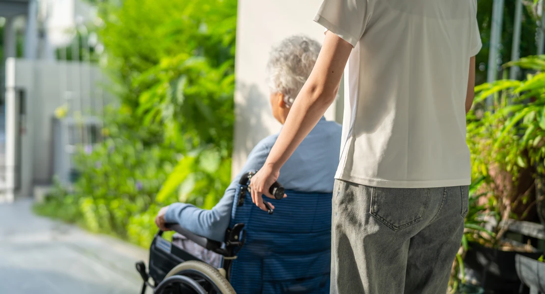 Somos Cáceres reclama más protección y apoyo para las personas cuidadoras