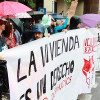 El temporal no frena la manifestación sobre una vivienda digna en Badajoz
