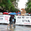 El temporal no frena la manifestación sobre una vivienda digna en Badajoz