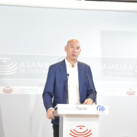 Sánchez Juliá señala que la oposición presenta enmiendas "a la desesperada"