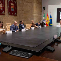 Presupuestos récord en Extremadura: 9.254 M€ con rebaja de IRPF y más gasto social